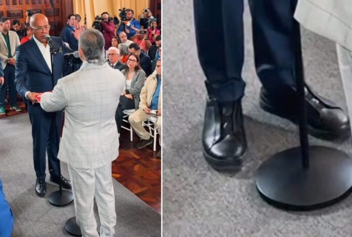 Red Fashion: Jorge Rodríguez calza piel de ciervo para andar