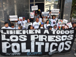 Familias cumplen 90 días de vigilia en Venezuela por la liberación de presos políticos