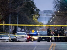 Aumentó a cuatro el número de víctimas mortales por el tiroteo en un bar de Austin