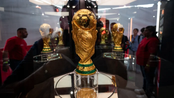 Entradas para el Mundial por comprar vivienda: la estrategia de