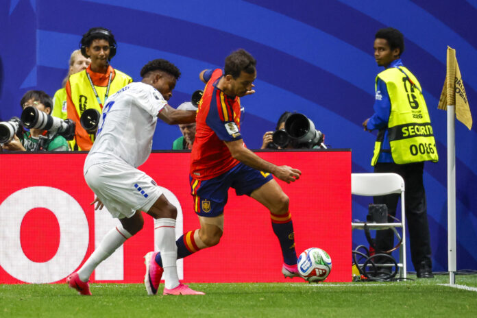 Debut amargo para La Roja: España no pudo romper el
